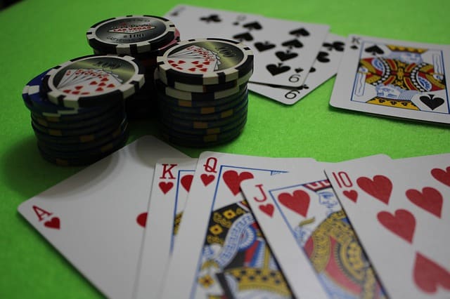 Est-ce Que le Poker Rapporte Plus Que le Blackjack ?