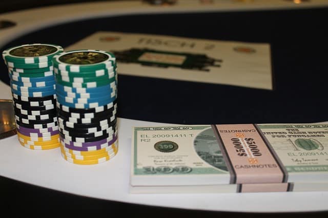 Stratégie au Poker Texas Hold’em : La Technique Parfaite pour Débutants