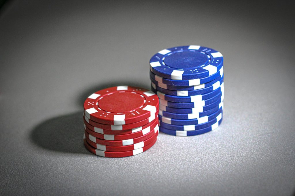 Apprenez à Jouer Au Poker Comme Un Pro Et gagner (+ 7 Astuces au Top)