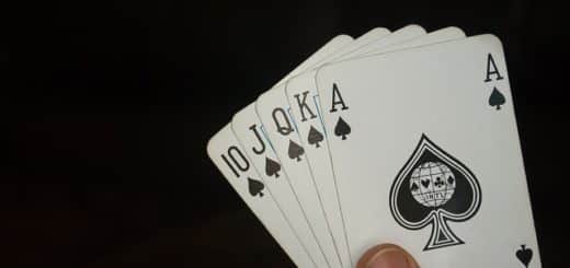 Poker : Antisèches et Infographies Utiles Pour Jouer Plus Facilement
